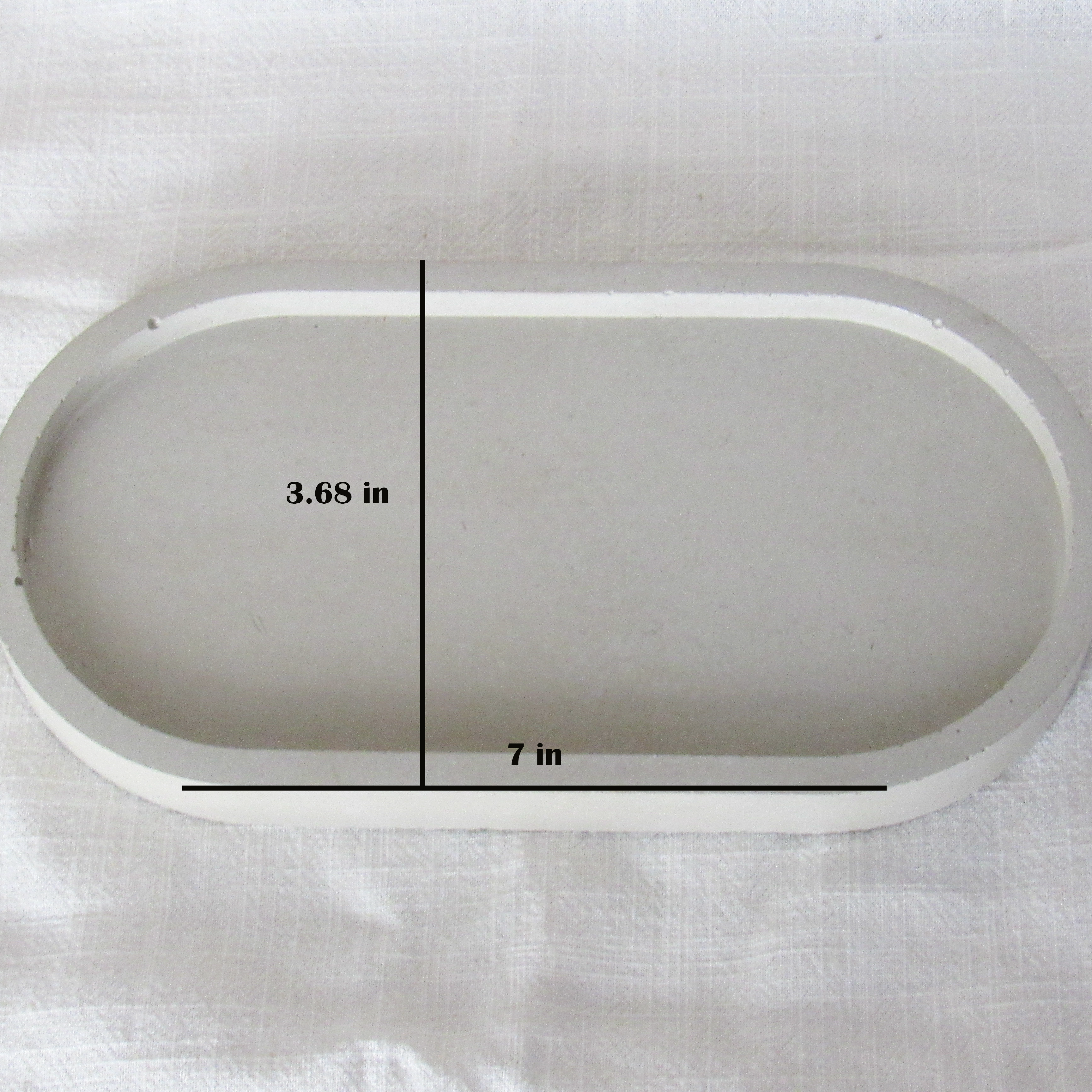 Minimalist Oval Concrete Tray