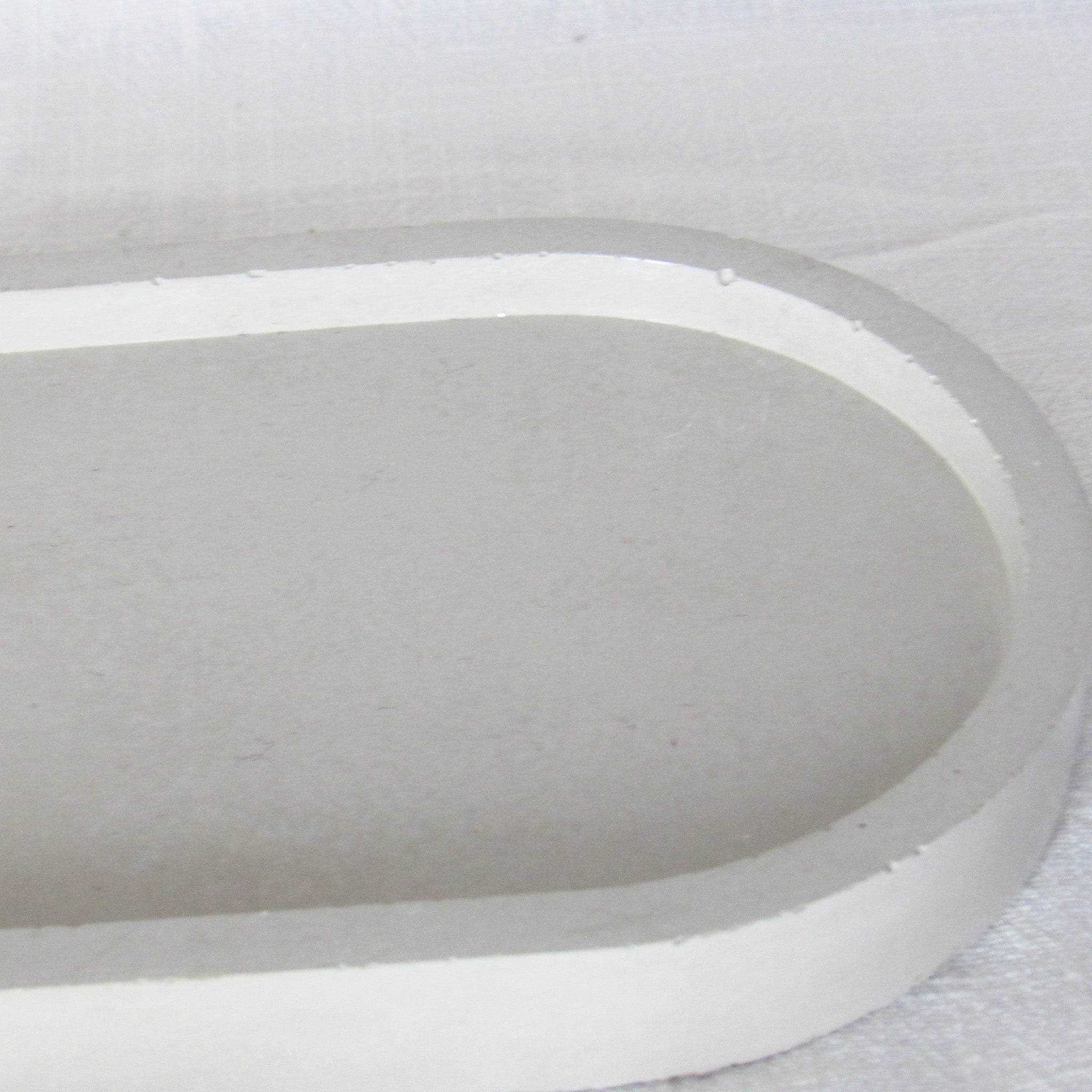 Minimalist Oval Concrete Tray